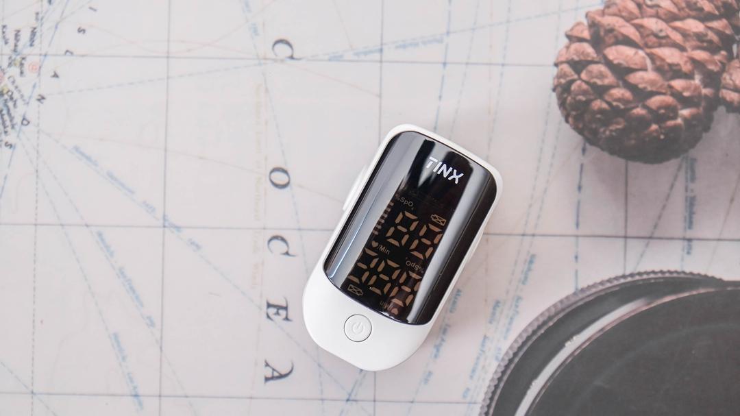 血氧仪怎么选? 血氧仪选择哪款好？町石tinx 指尖血氧仪亲测分享