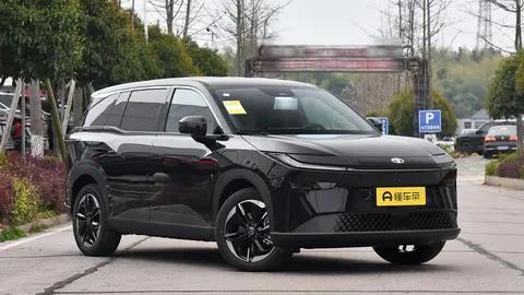 连续两月销量破万！铂智3X靠越级空间+全场景辅助驾驶圈粉无数