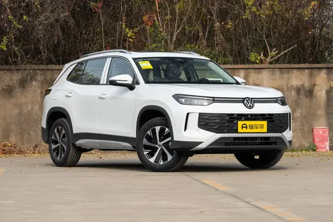 全新探岳 L 体验：IQ.Pilot 辅助系统实测，20 万级城际通勤务实之选