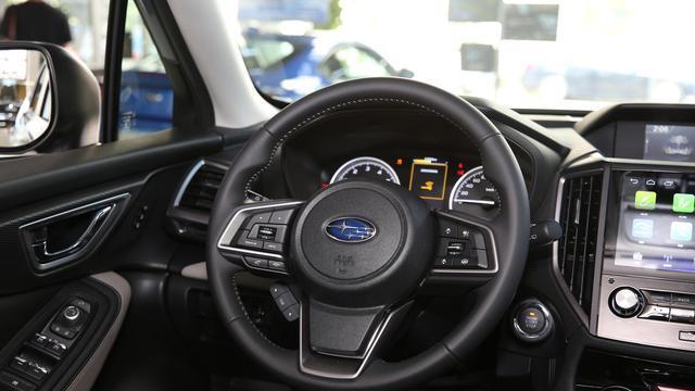 预算25万买燃油SUV，25L自吸+四驱，进口品质，斯巴鲁森林人