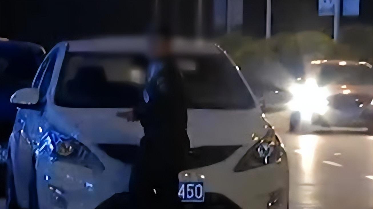 贵州保安冒充交警执法，私查黑车违规扣押驾照，称：我哥是局长