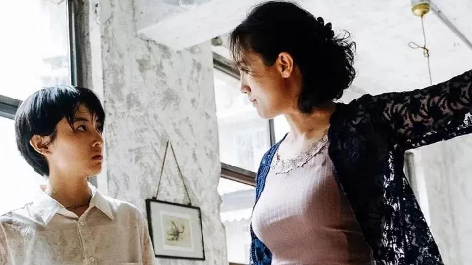 51岁朱媛媛离世，辛柏青吐露临终状态，19年夫妻情令人动容