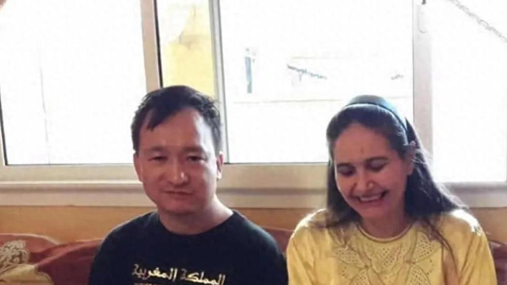 从天津到摩洛哥：一米六大叔的爱情逆袭故事