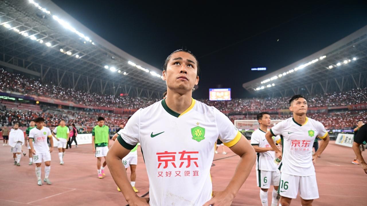 破案了！国安0-6惨败后，张玉宁为什么怒怼球迷后，又赶快道歉？