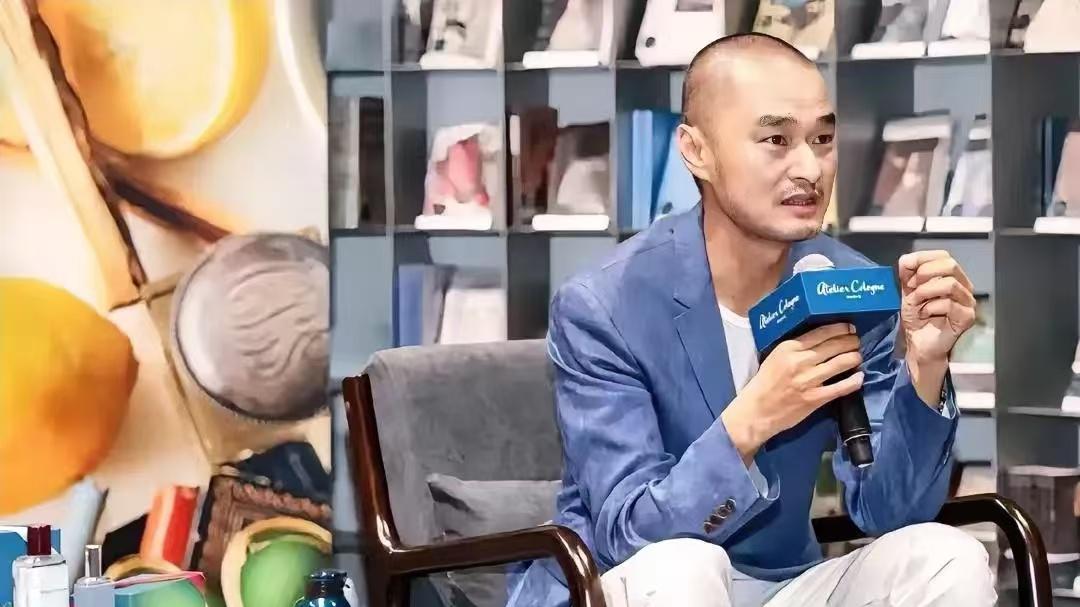 冯唐曾言：永远不要原谅故意伤害你的人，因为他们在伤害你的时候毫不留情，那才是他们的真面目