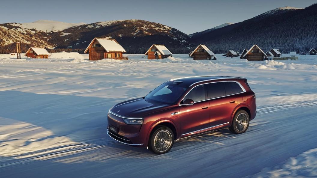 稳居40万级销量标杆，问界M8累计交付突破14万辆