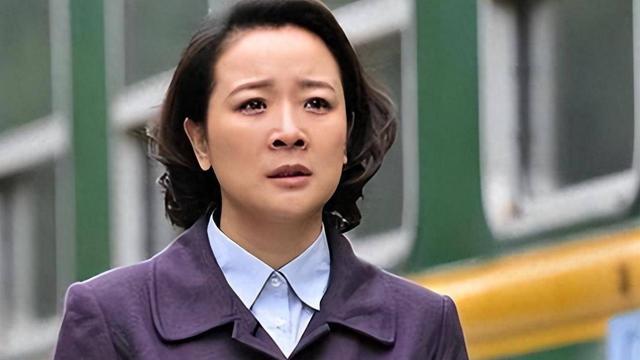 她是国家一级女演员，多次背叛丈夫，丈夫重病坐轮椅仍不离婚