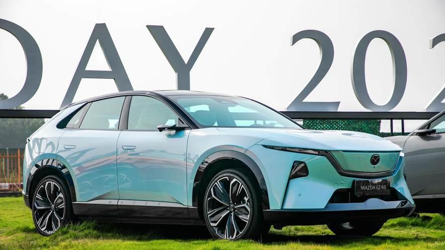 长安马自达2025粉丝盛典开幕，王心凌亲临现场互动