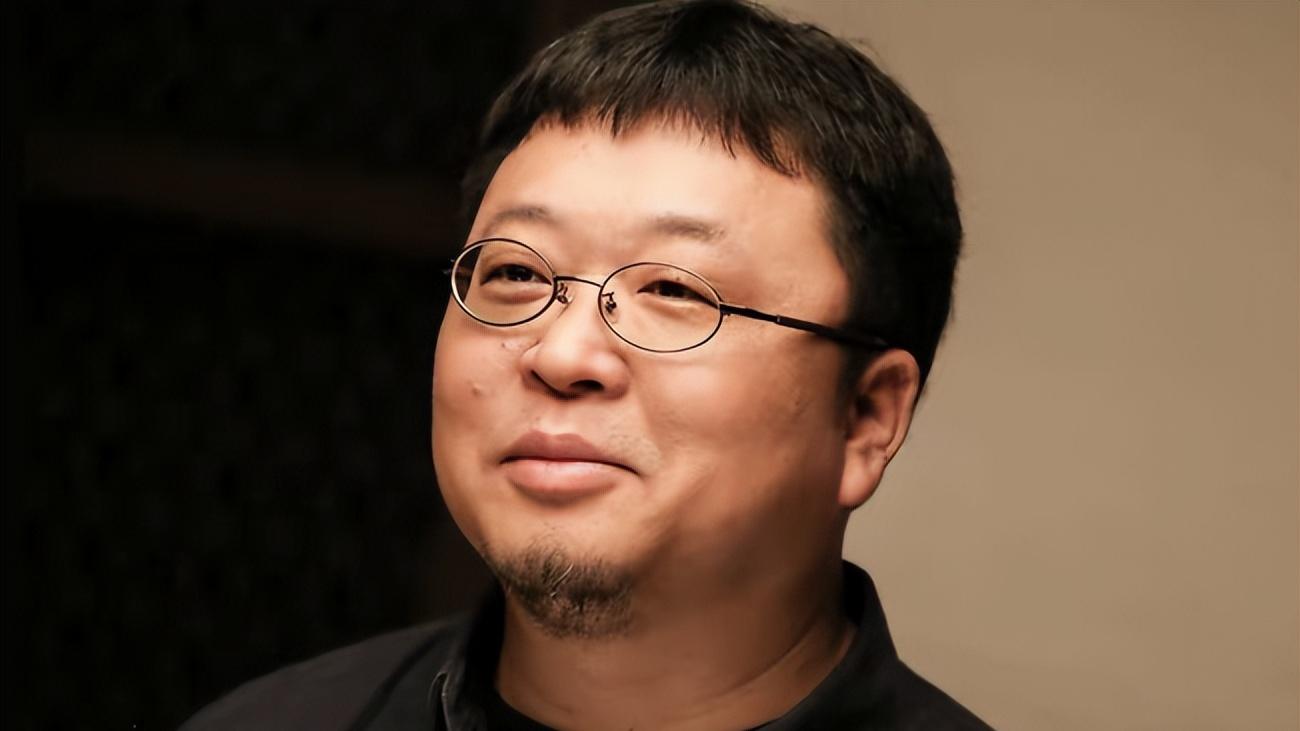 老罗突然闭嘴？西贝道歉又怼人，华与华秒跪背后全是钱的事儿！