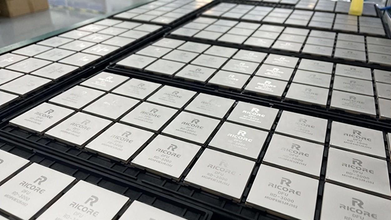 硬盘价格翻倍？中科通量金刚V用“无损视频压缩”解企业存储成本难题