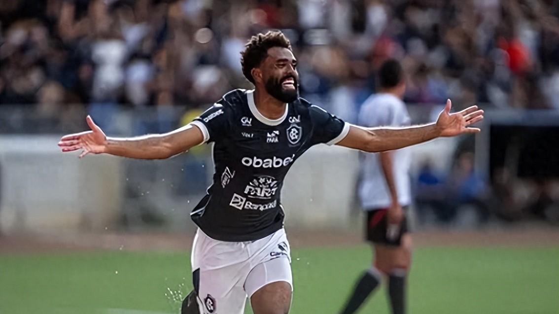 曝巴乙铁腰情愿自掏70万解约，也要加盟一家中超球队