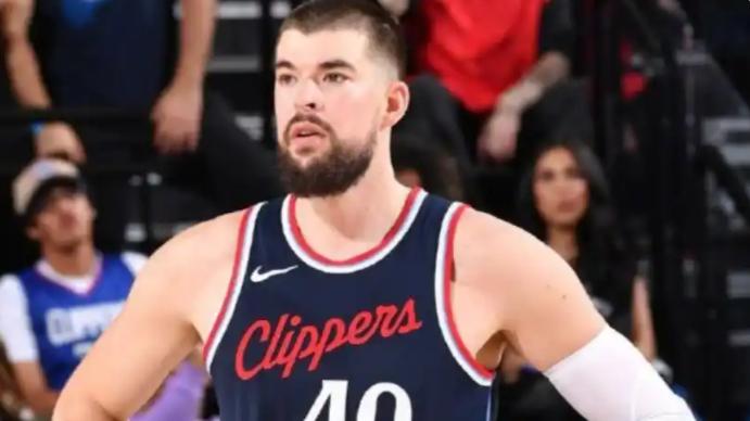 伦纳德错失绝杀快船憾负，鲍科比成功复仇旧主