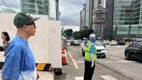汪小菲独自回北京的原因曝光，原来这个人才是大S家的聪明人