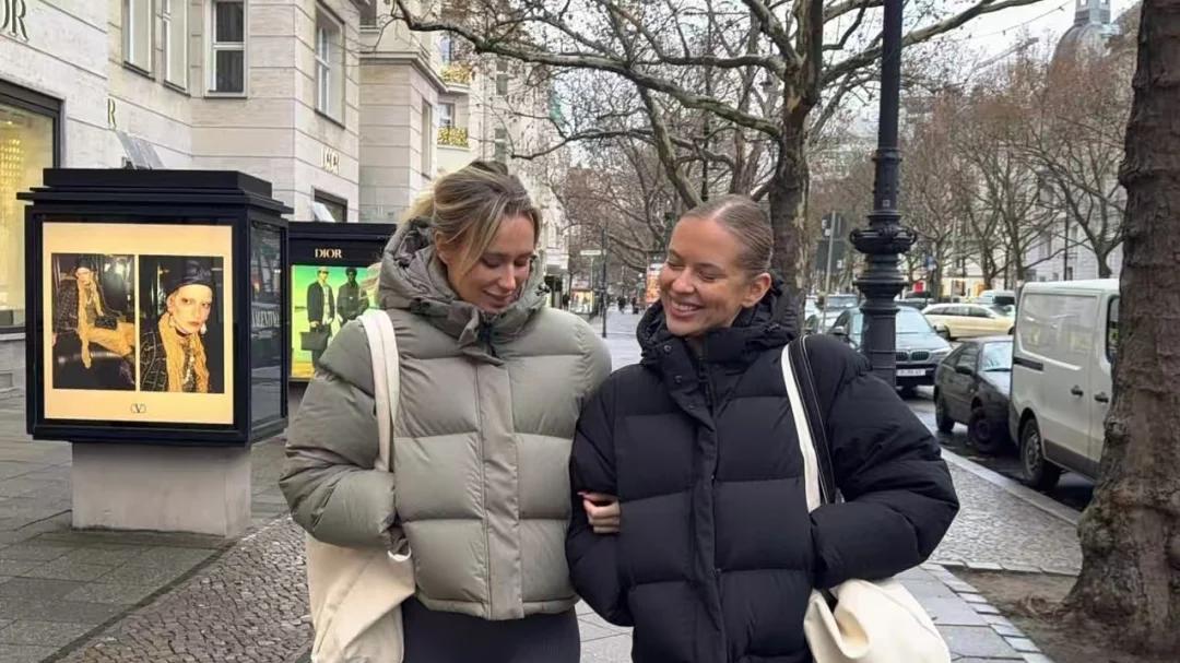 告别臃肿！这件“显瘦款”羽绒服，又暖又美！