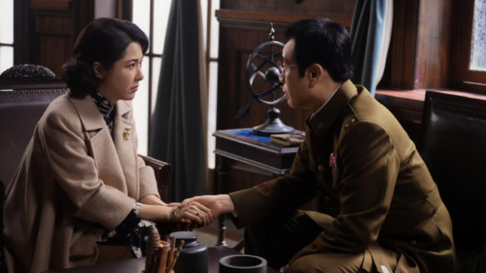 娱乐圈大地震？央视连点两次名，于和伟这“老戏骨”到底有什么魔力，把流量明星们都“卷”哭了！