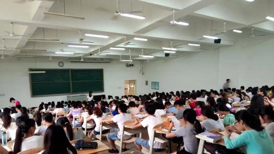 我国师生比最高的5所985大学，清华北大落榜