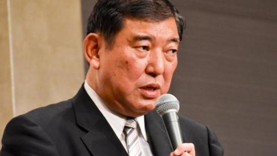 对美国说“不”！日本首相着急来中国，绝不会做第二个特鲁多  ​