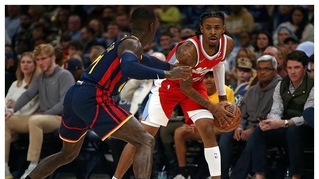 2连胜+来到第8，勇士赢球还有5收获，科尔想通了，两人能重用