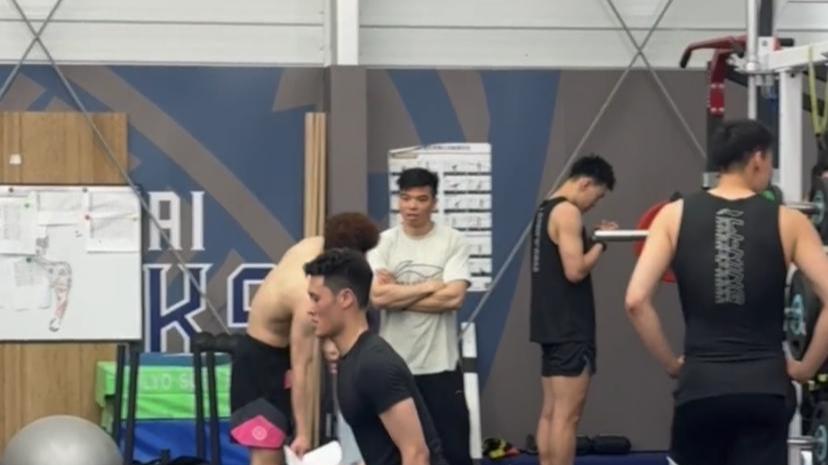 上海训练动态！李弘权李添荣强化弊端，朱正肩伤恢复，小将已集结