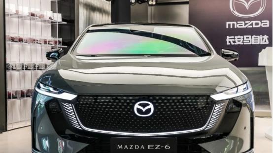 乘员安全新标杆！MAZDA EZ-6荣膺2025年度C-NCAP五星评价