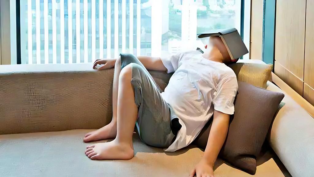 教书20年的我被儿子抑郁击垮？学会笨拙陪伴”后他考上名校