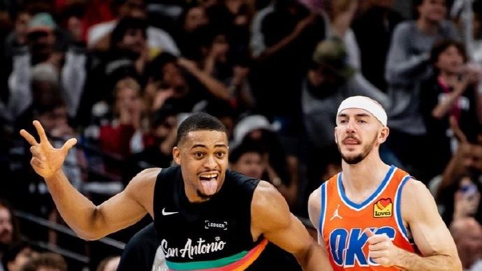 马刺双杀雷霆，圣诞大战将决定本赛季MVP归属