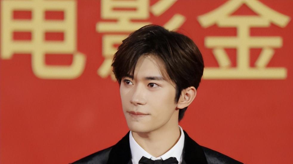 恭喜易烊千玺，有人因你觉悟了