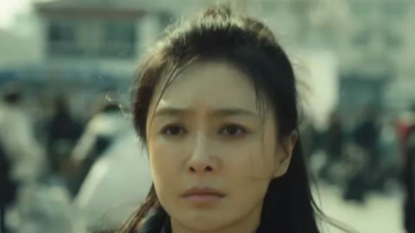 《黄雀》：从白衣天使到暗黑反派，黎小莲到底经历了什么