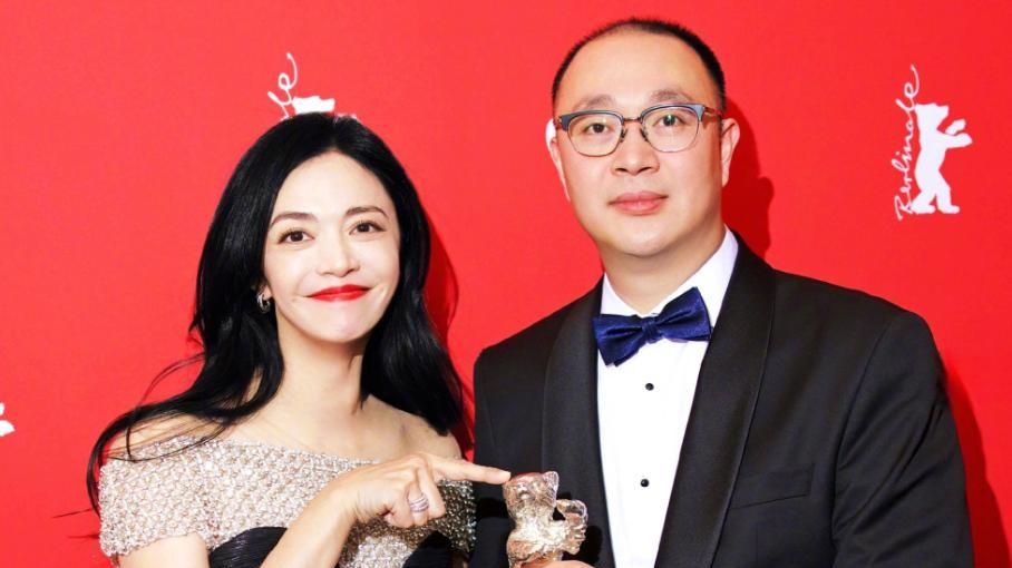 姚晨柏林封后，沉默背后，究竟藏着什么？