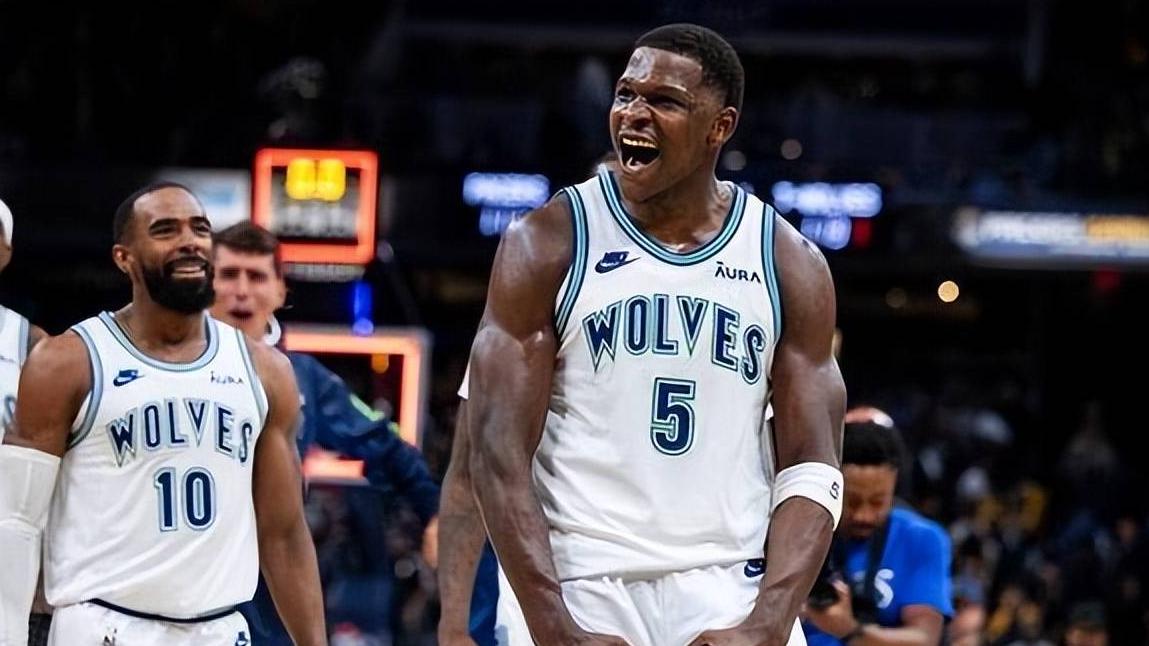 5号，詹姆斯霸气刷纪录，字母哥三双封神，NBA史诗级之夜！