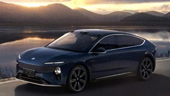 5分钟补能255km，科技操控显实力，蔚来ET9四座头等舱真香