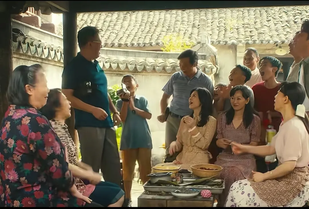 《北上》当你尝尽人间冷暖，扛不住生活的压力，才会明白放下面子努力赚钱，是一个成年人最大的体面！