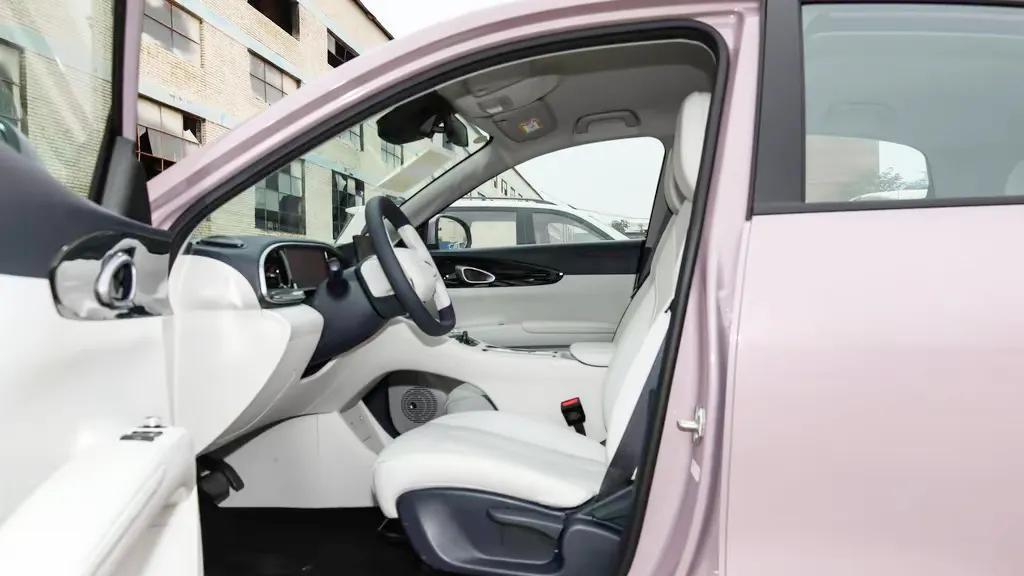 吉利星愿上市，权益价6.58万起，对此海豚、MG4优势解读