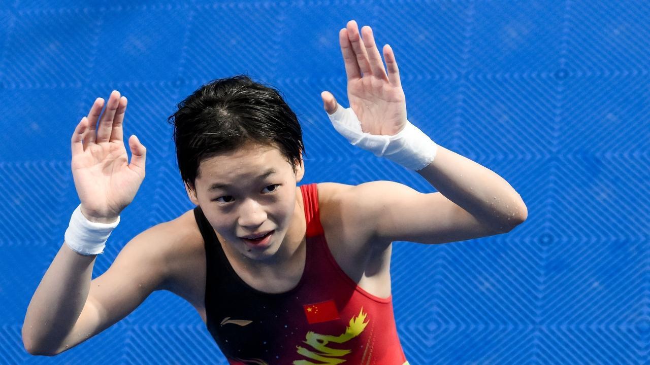 全红婵缺席世锦赛，回老家养伤真实处境曝光，哥哥一句话感动全网