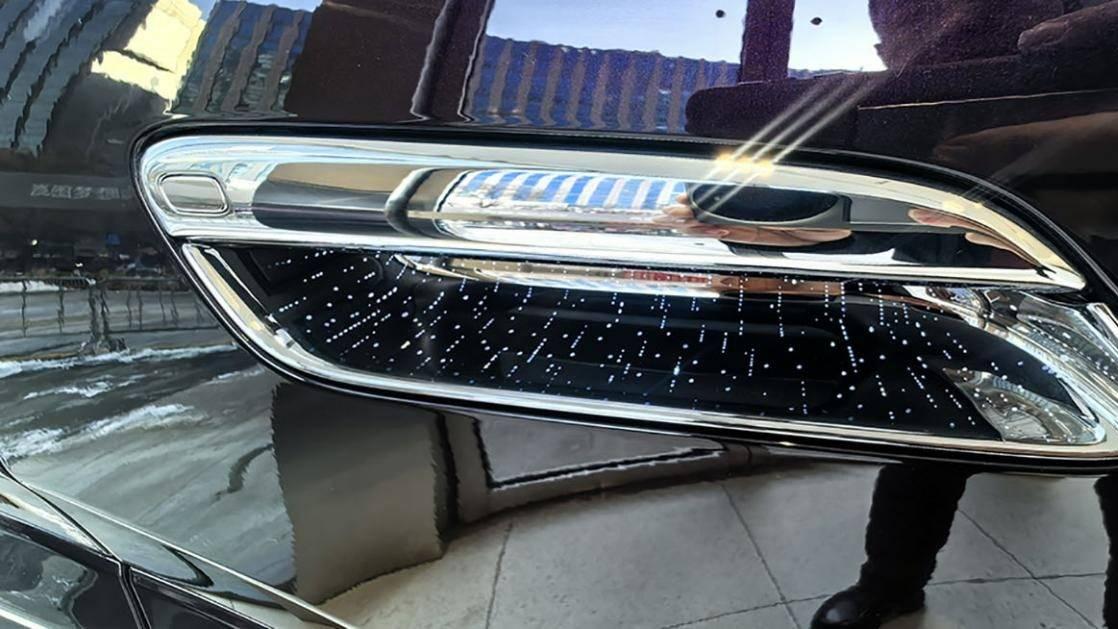 茂业天地店岚图泰山被挤爆！37.99 万竟藏百万级配置