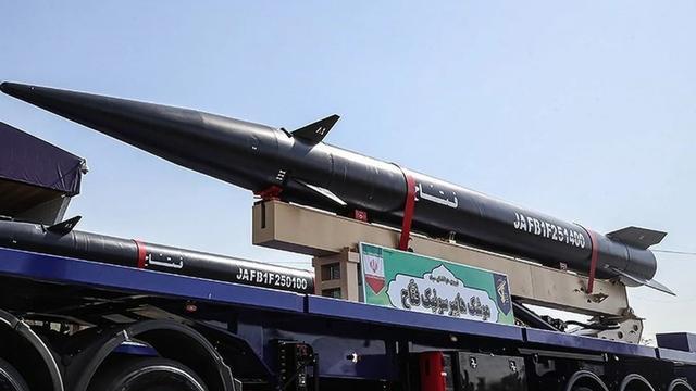 伊朗首次部署集束导弹打击以色列，战术转向高频次突击