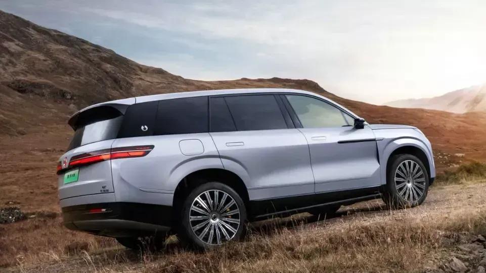 科技重构旗舰SUV！腾势N9上市，重塑50万级价值标杆