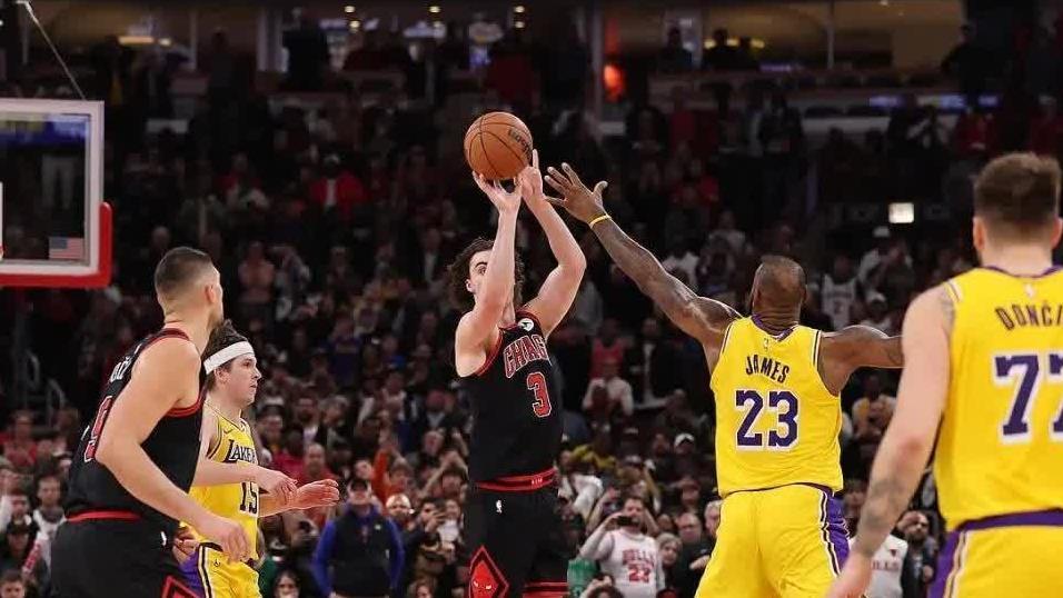 基迪logoshot绝杀湖人，三双带飞公牛，雷霆旧将成MVP