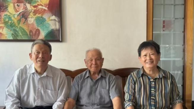 亲民市长陈世泽