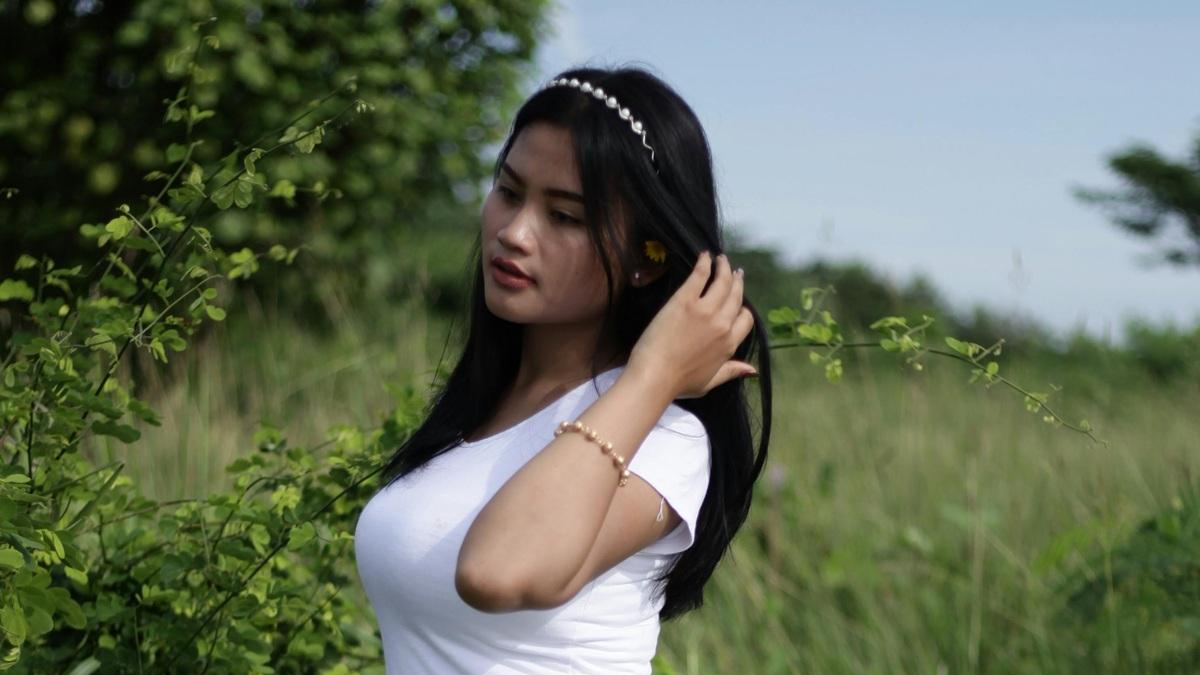 在婚姻中，为什么女人会被逼迫生二胎生三胎？