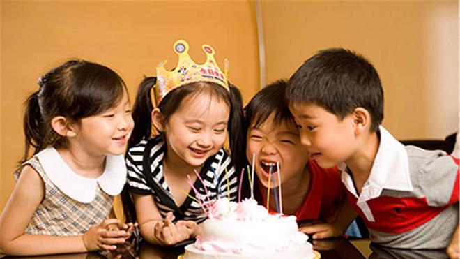 孩子过生日，阴历好还是阳历好？两个日子大不一样，家长别不在意