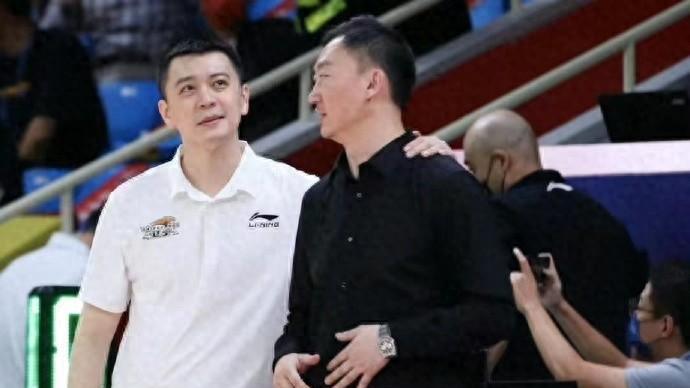 刘维伟下课！曝青岛男篮1-0领先浙江后主帅遭解雇，晋级难度加大？