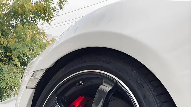 丰田GT86后驱跑车，“秋名山神车”，成为一代车迷的青春符号