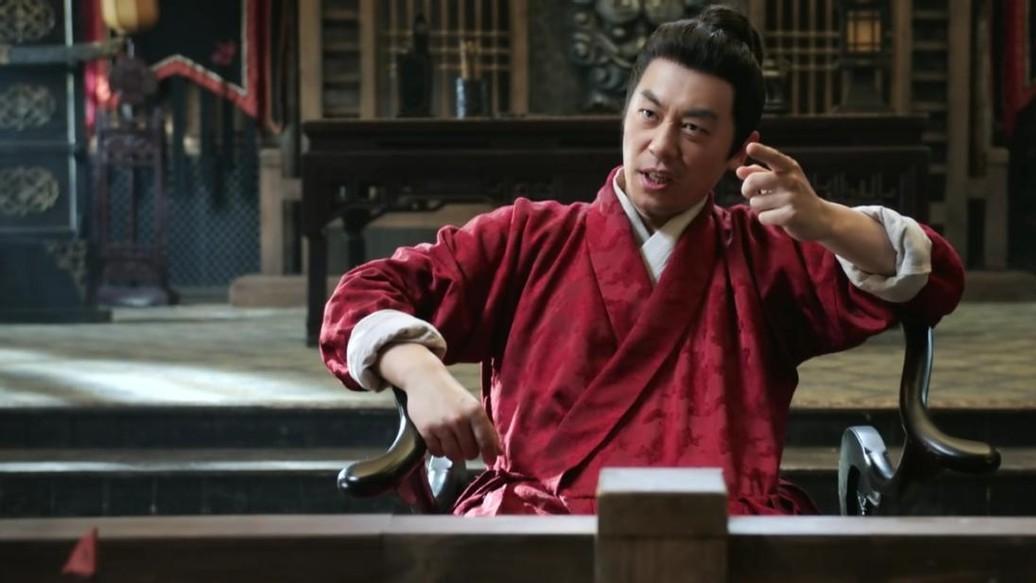 演将军的气质有多重要？《大生意人》朱亚文一出场，让我明白了仪态的重要性