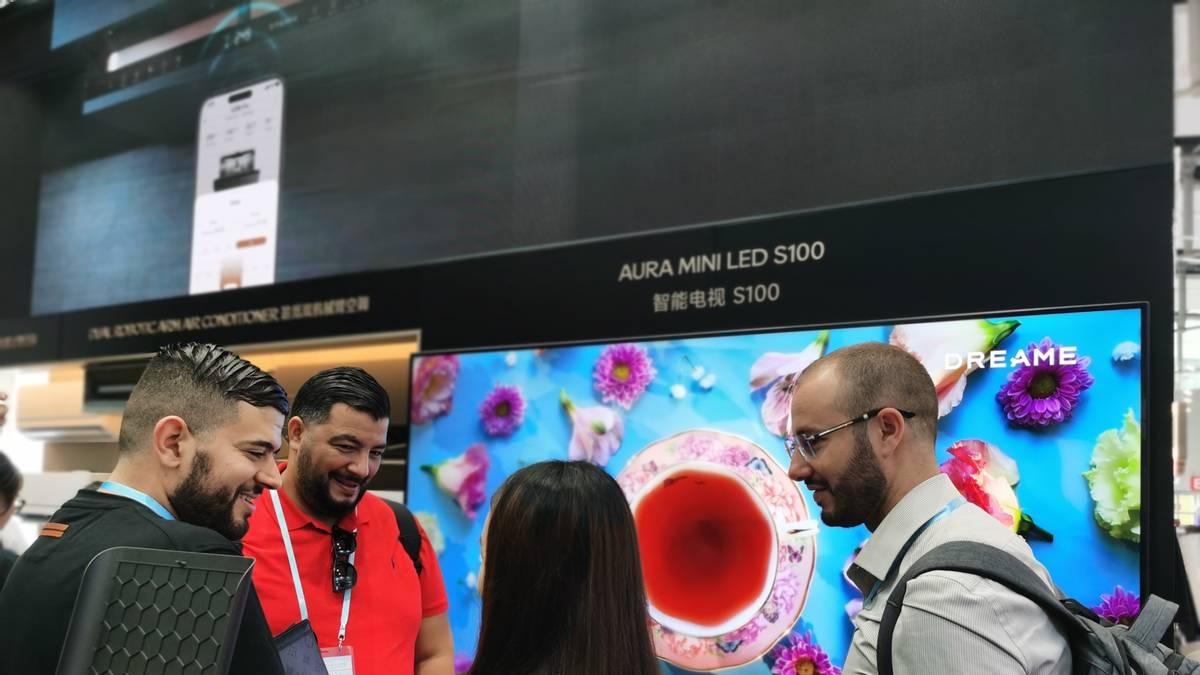 追觅电视S100和V3000广交会引发围观 Aura Mini LED技术成焦点
