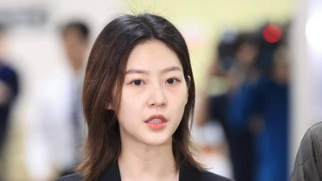 金秀贤承认和金赛纶恋爱，发长文曝光更多细节！