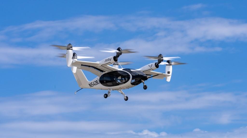 解锁天空新动力——正辉新能源4.45V超高压电池亮相2025南京博览会