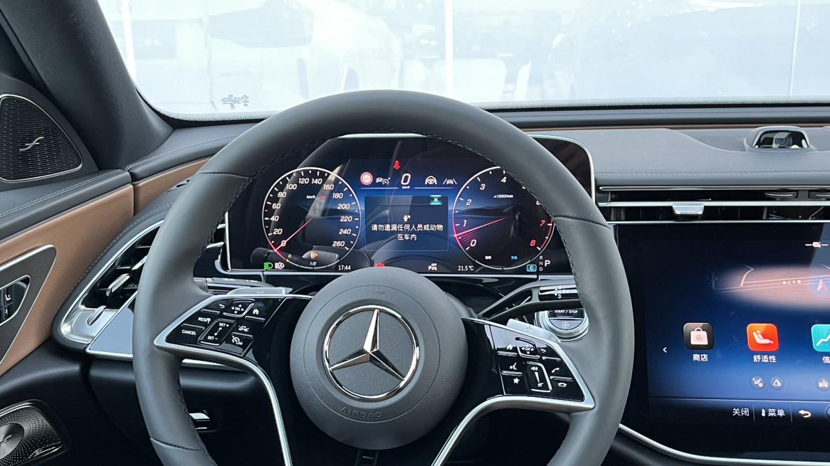 准新车况，优雅依旧，2024款奔驰E300L豪华轿车一手出售