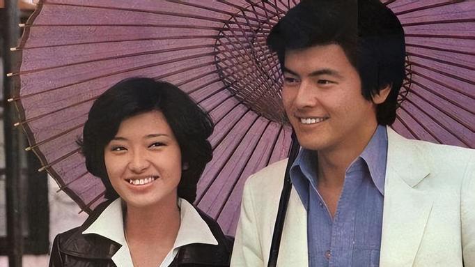 从荧幕情侣到现实夫妻，三浦友和与山口百惠的婚姻神话