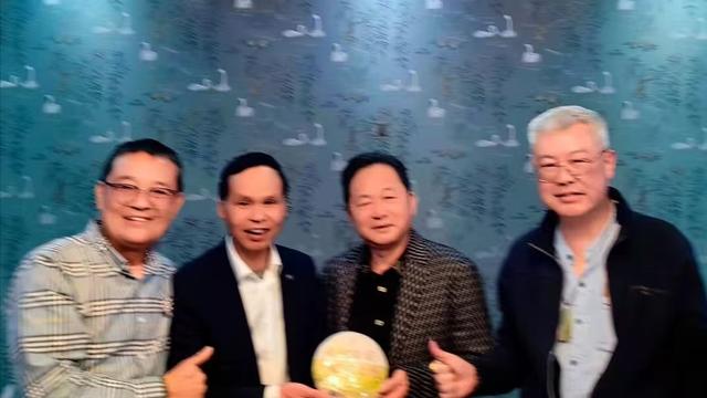 茶香载侨心 茶礼传薪火——黄顺耀先生向滇西考察团赠茶纪实